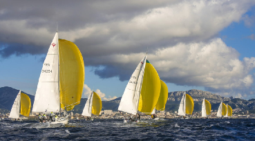 Régate dans la baie de Barcelone 